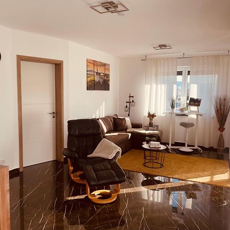 Ferienwohnung-Weinstadt Εξωτερικό φωτογραφία